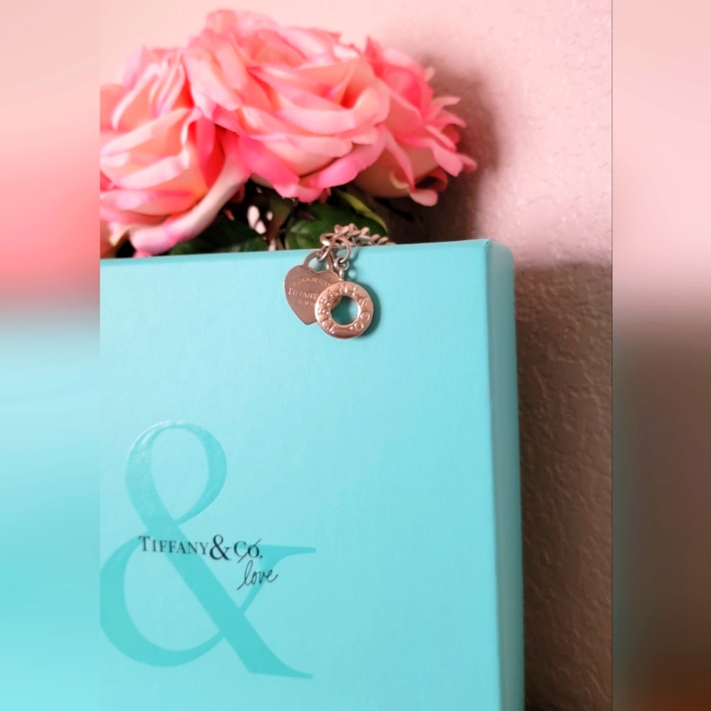 🛍⛓️Tiffany and Co 925 Silver Heart Charm Bracelet